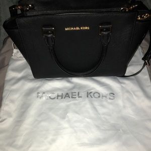 Michael Kors purse